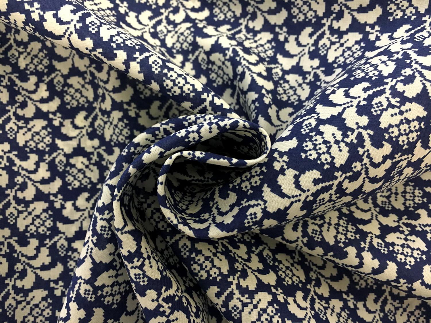 Liberty of London Cotton Lawn Floral Print1