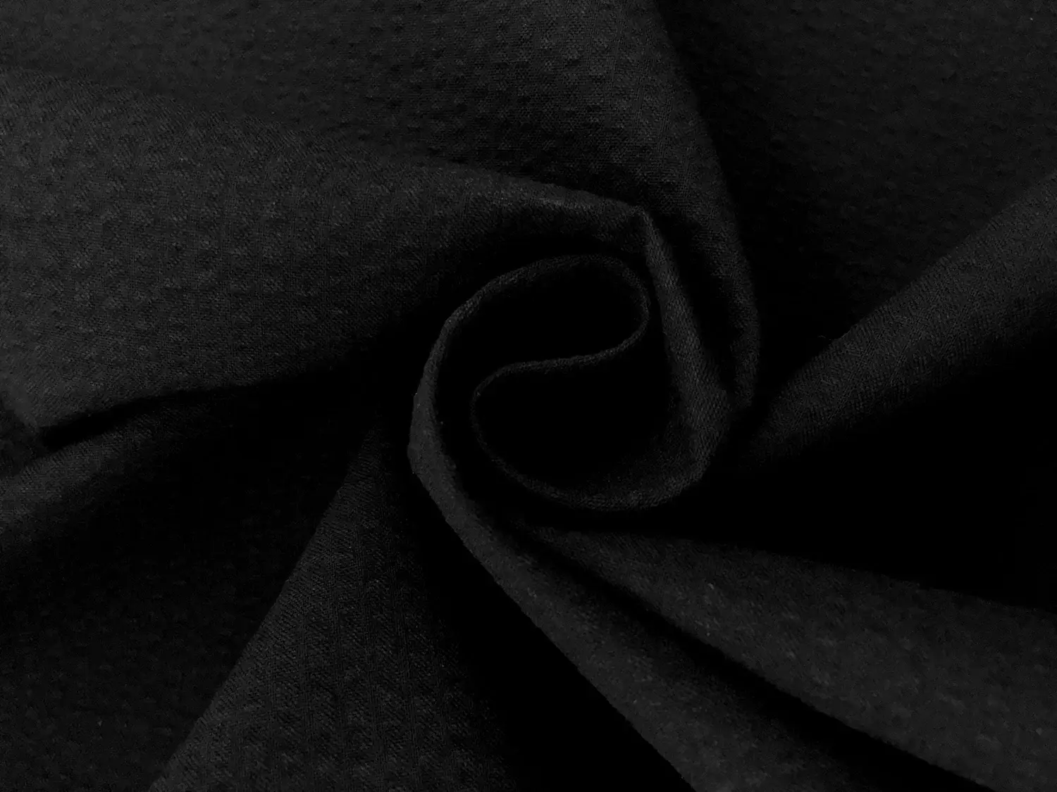 Cotton Seersucker in Black3