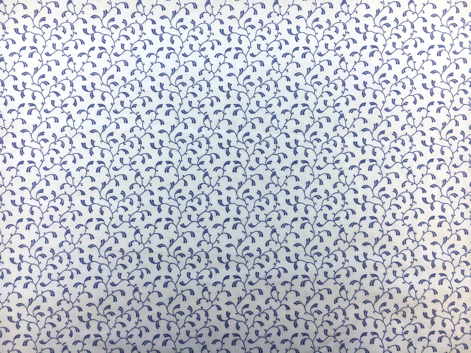 Cotton Broadcloth Decorative Vines Print0