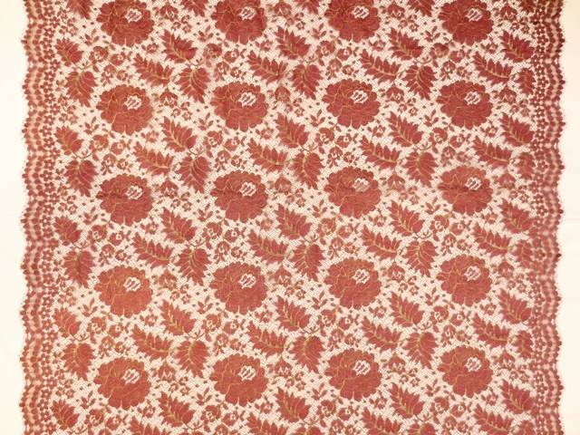 Metallic Chantilly Lace3