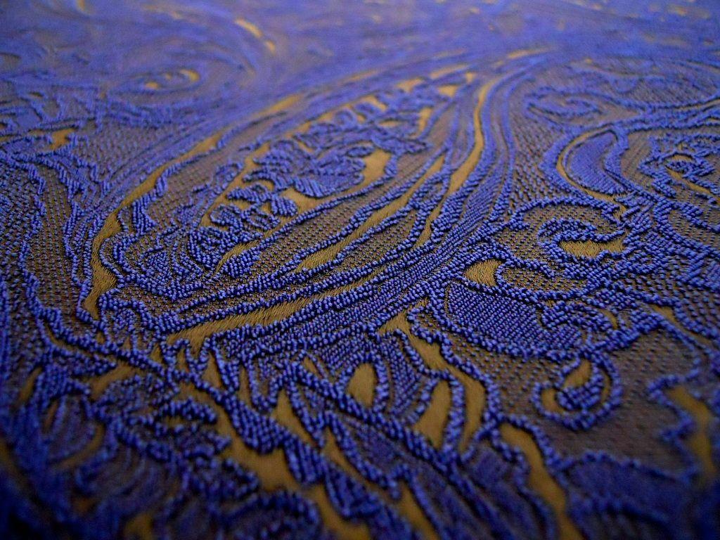 Lightweight Stretch Cloqué2