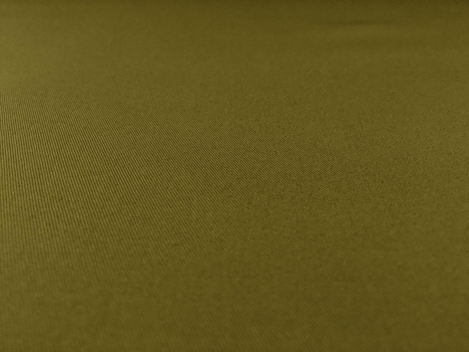 Combed Cotton Fineline Twill in Moss0