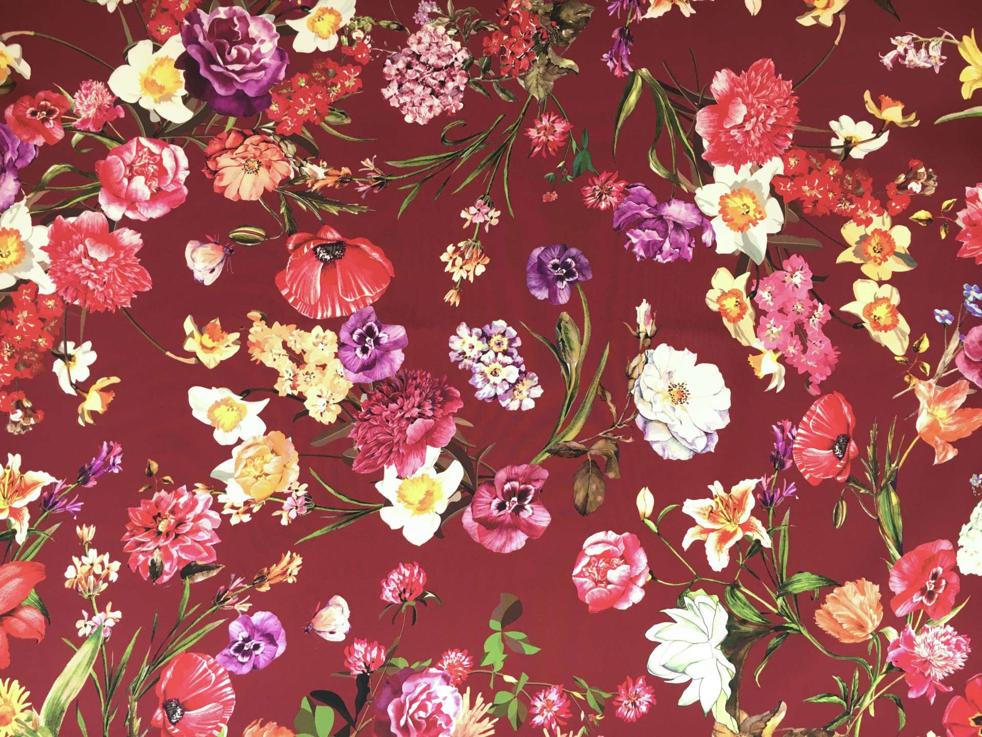 Printed 6Ply Silk Crepe with Large Vibrant Flowers