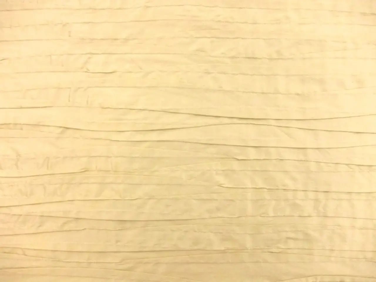 Tucked Silk Shantung0