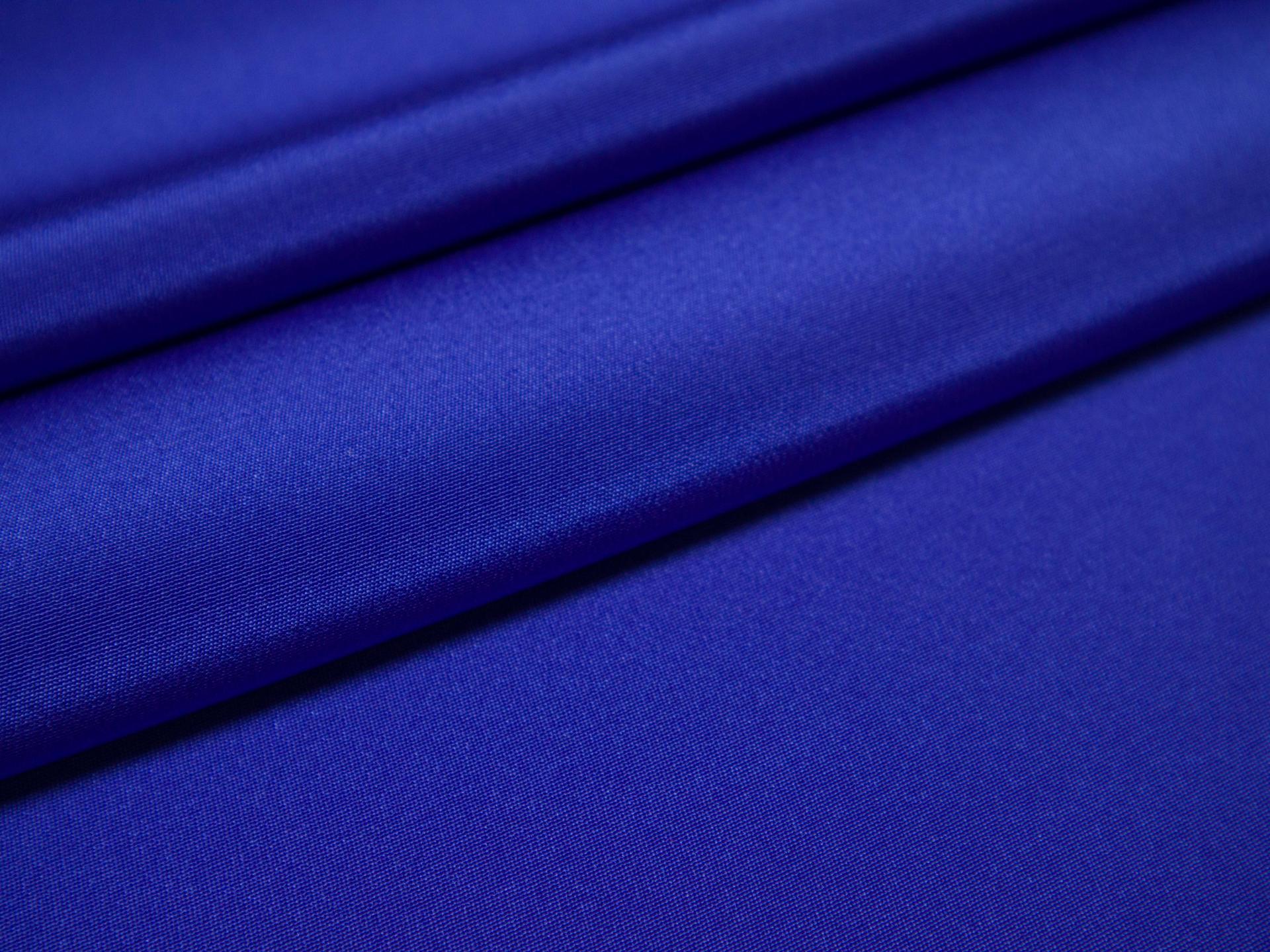 4 ply silk crepe in iris- folded