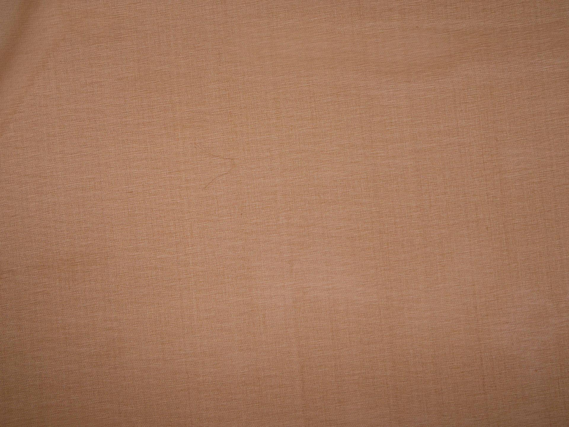 Solid organza in saddle flat