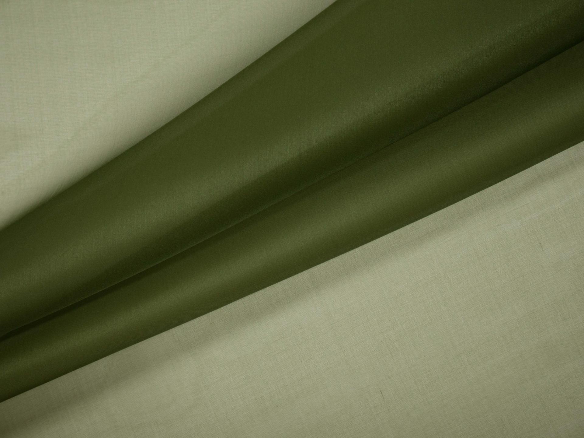 Solid organza in Avocado folded