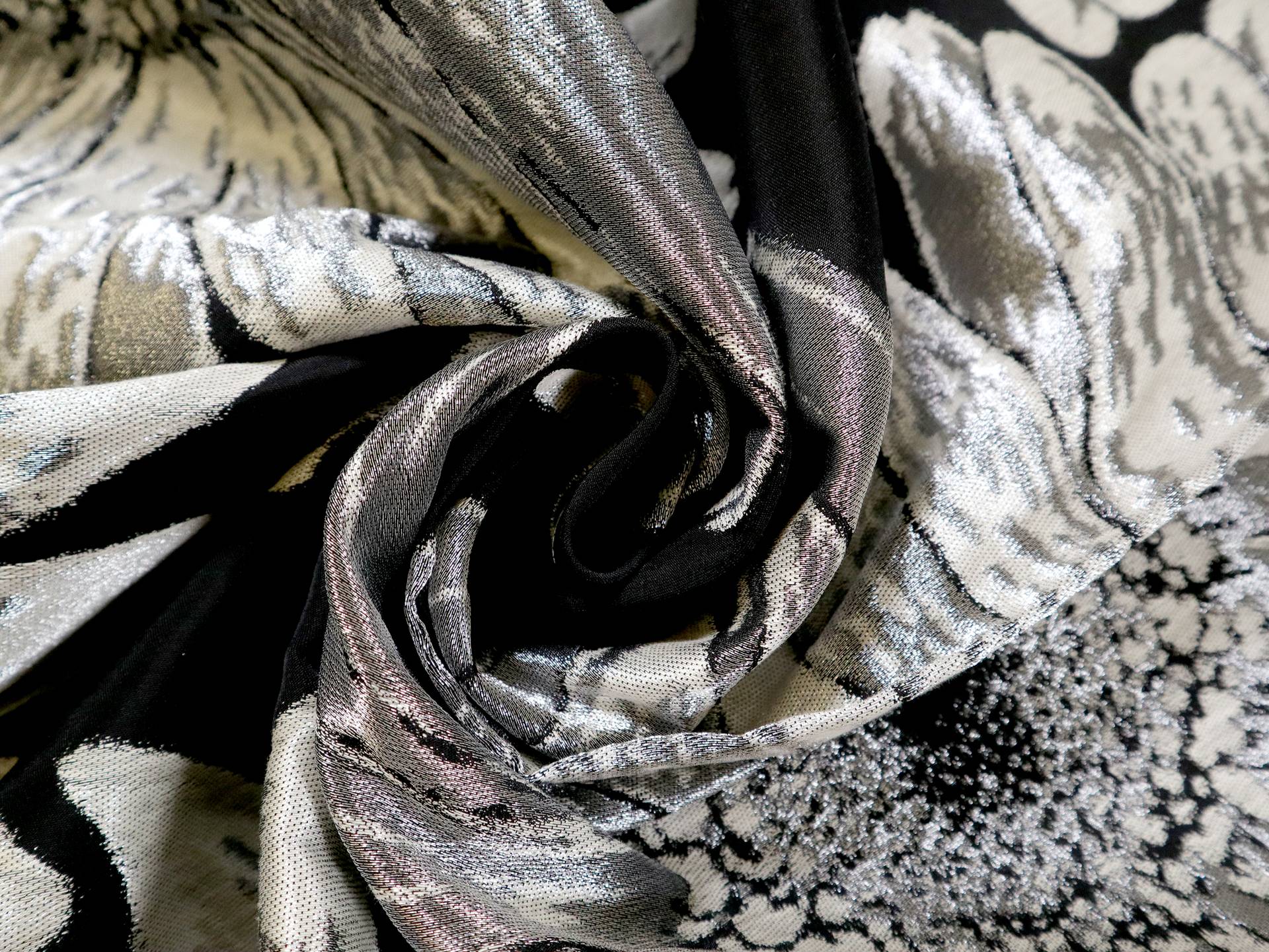 Metallic Brocade with Over Sized Daisies in Silver & Black
