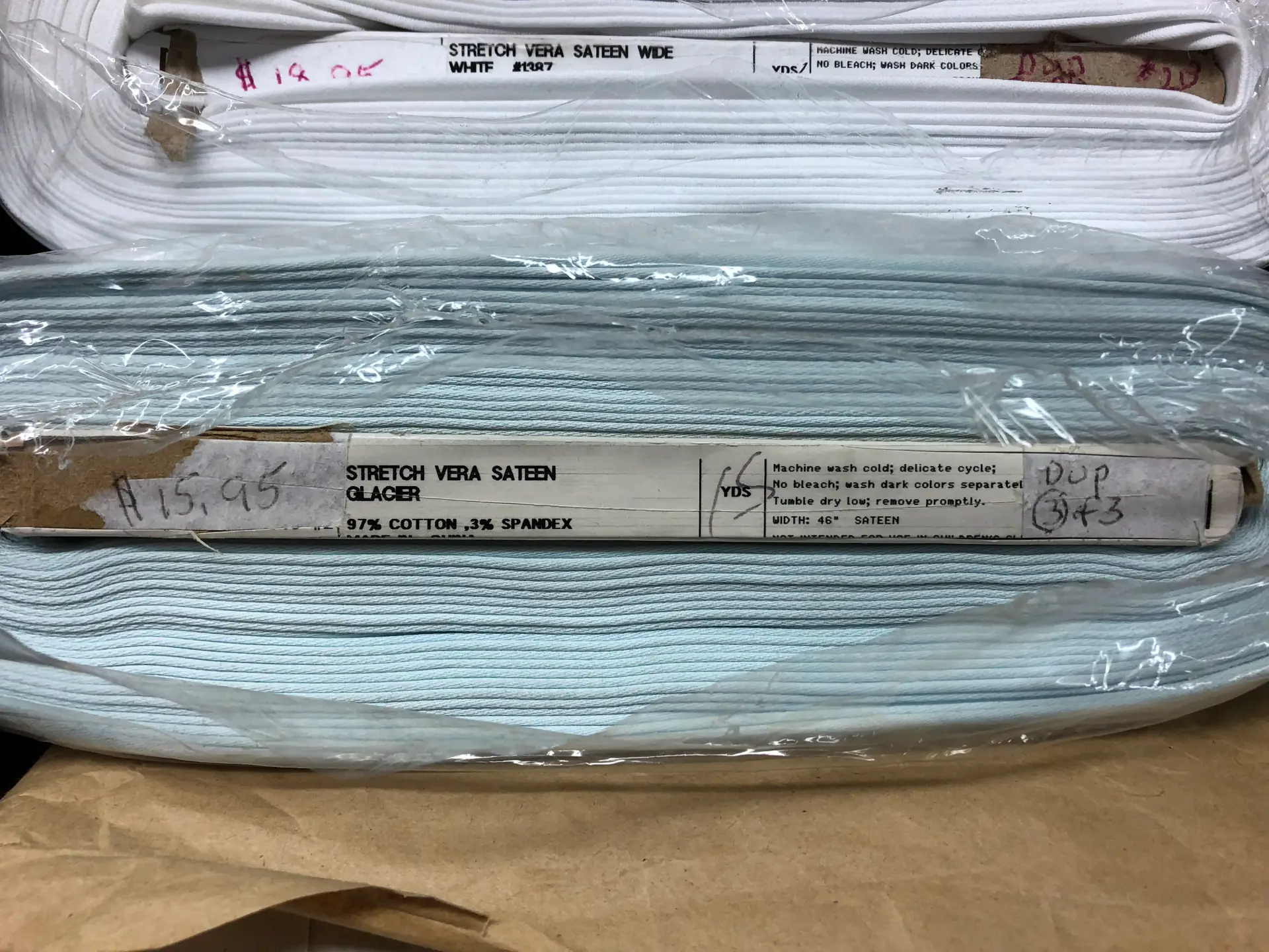 Stretch Vera Sateen Glacier 97% Cotton, 3% Spandex