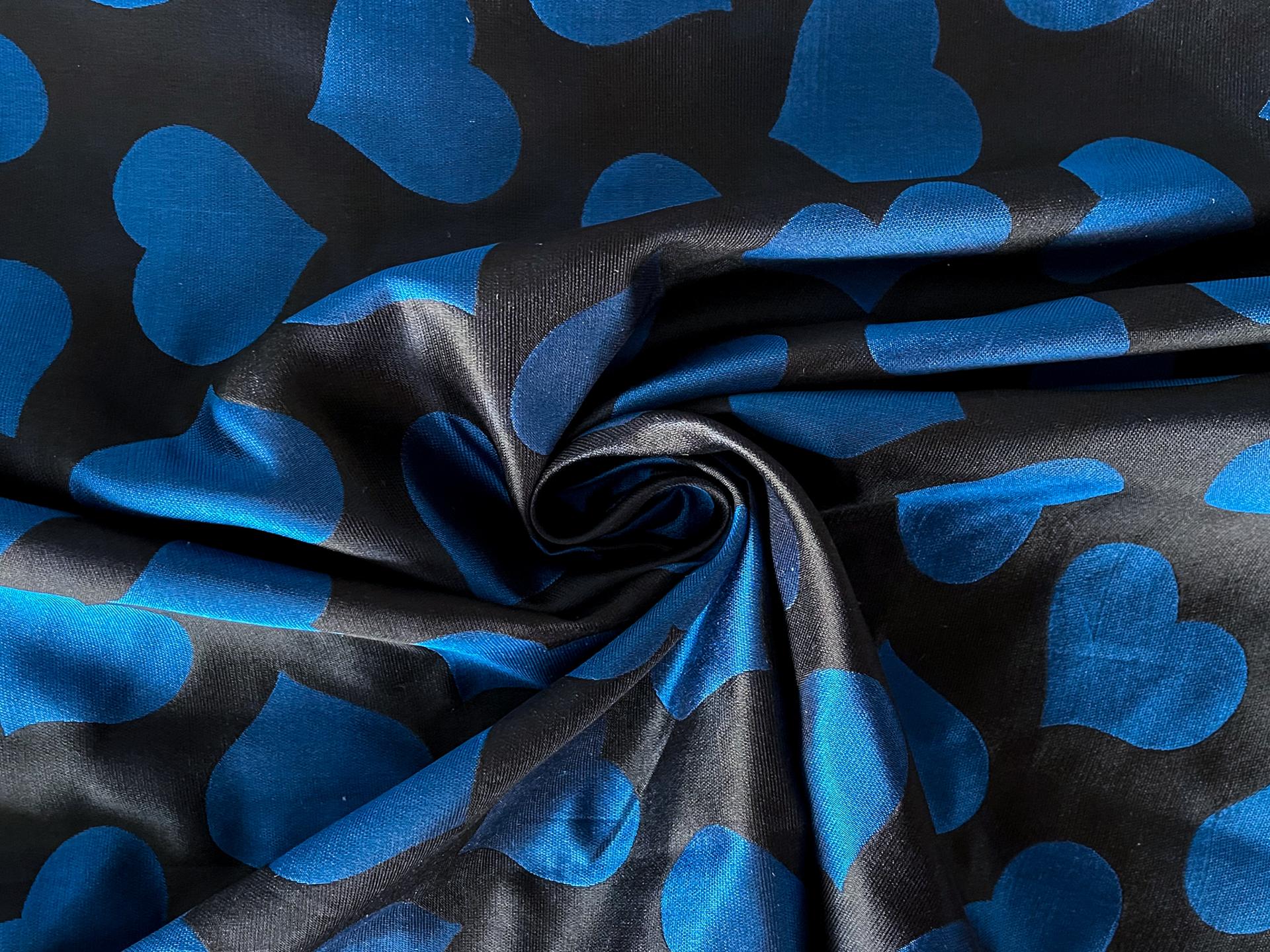 Silk Hearts Jacquard in Royal and Black
