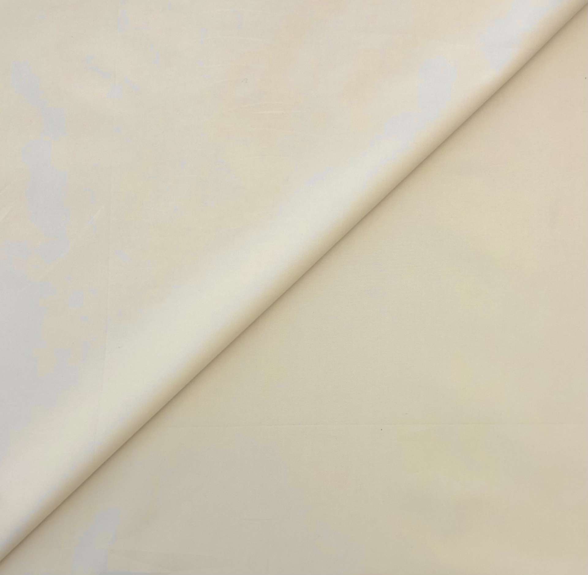 Sustainable Cotton Poplin in Oyster