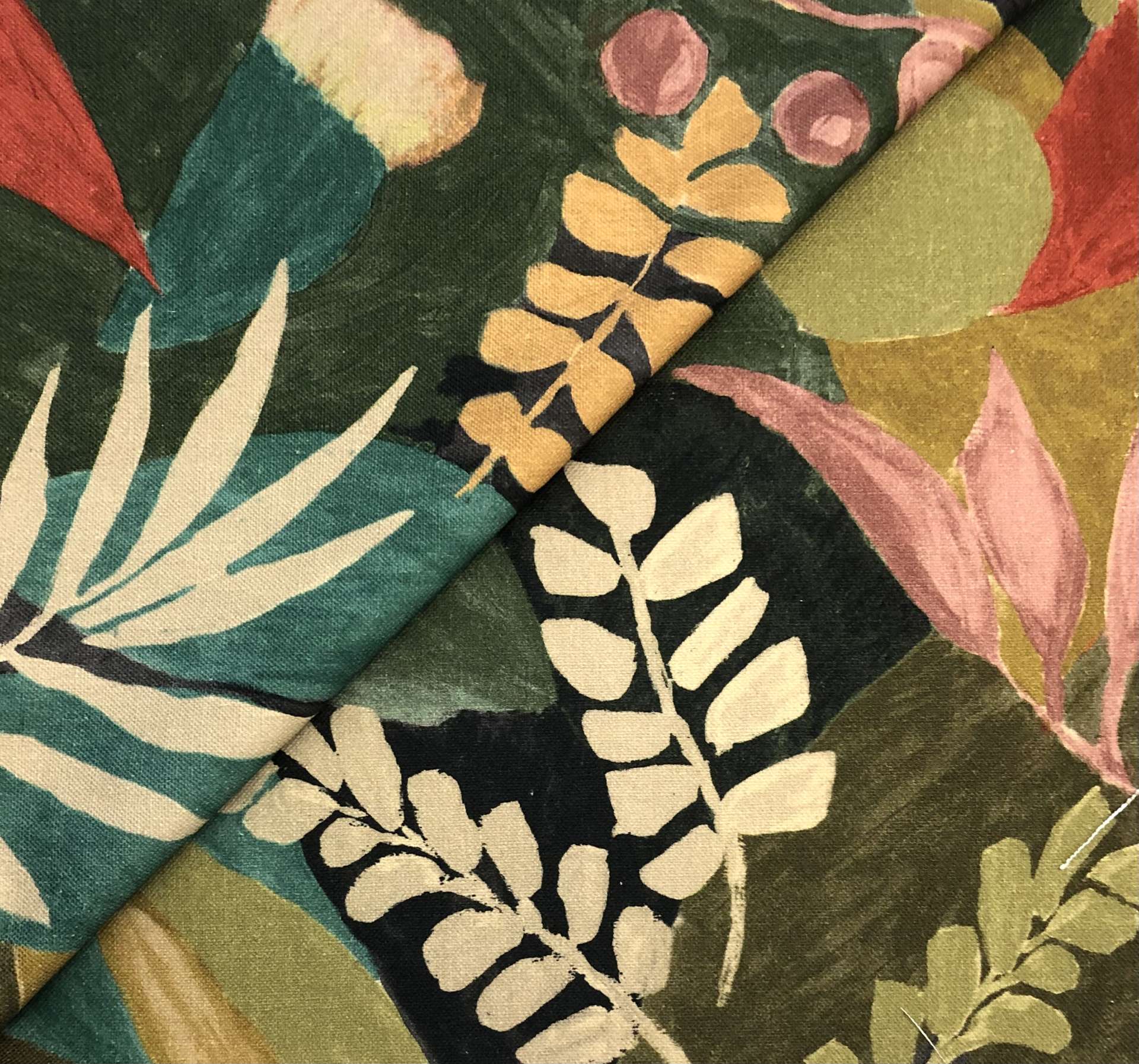 Upholstery Cotton Canvas Print in Boxwood