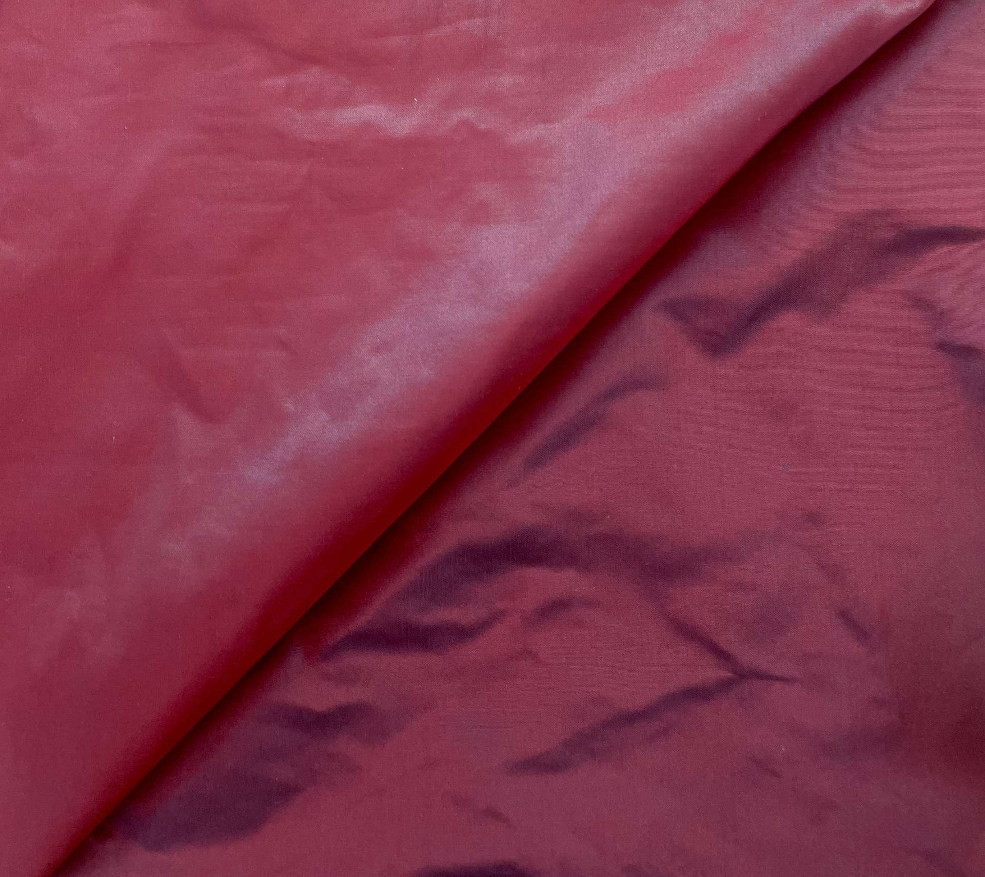 Iridescent Silk Taffeta in Red/Turquoise