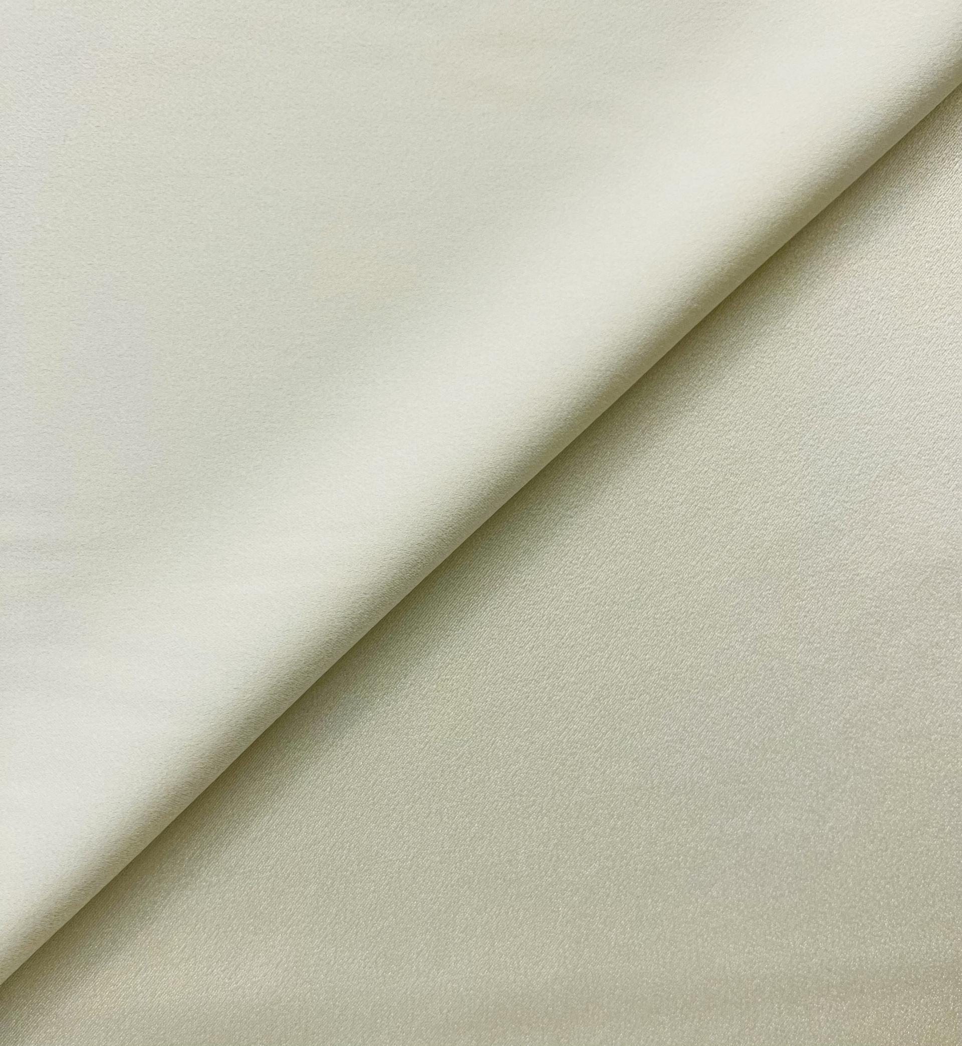 Triacetate Stretch Crepé Back Satin in ivory