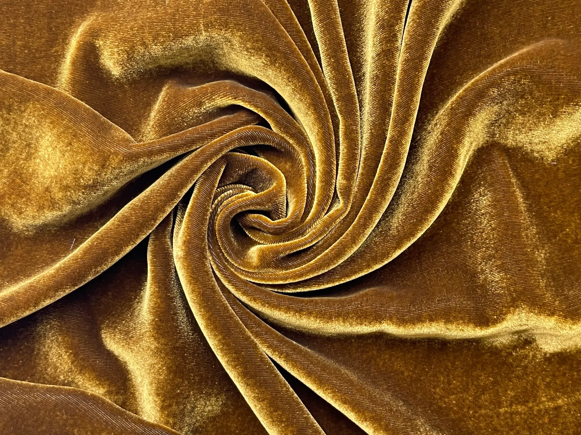 Silk and Rayon Velvet in Mocha