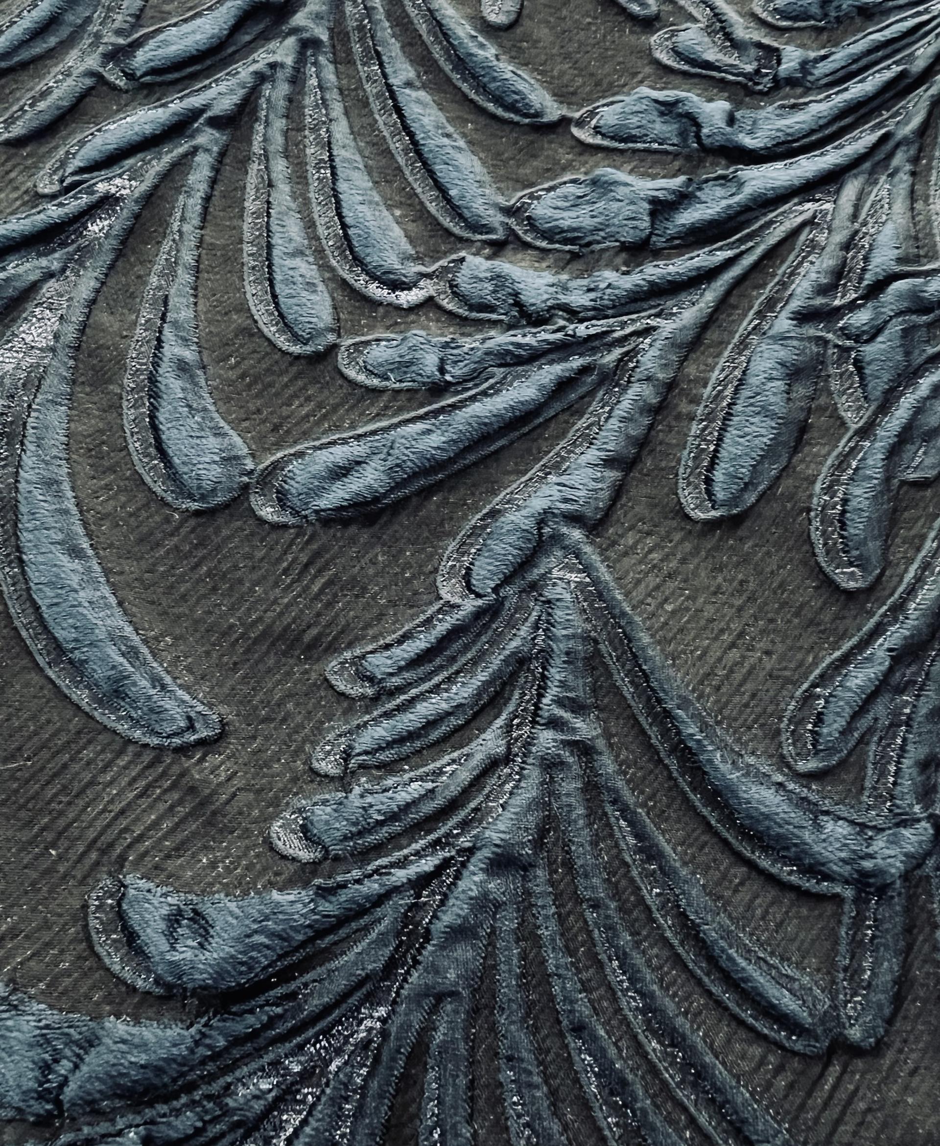 Silk Blend Lurex Brocade in Navy