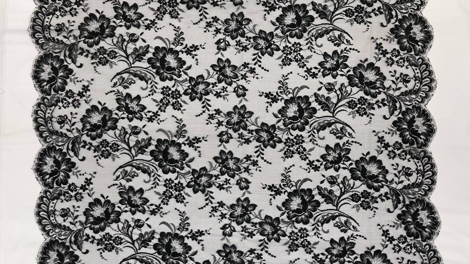 Made in France Chantilly Lace