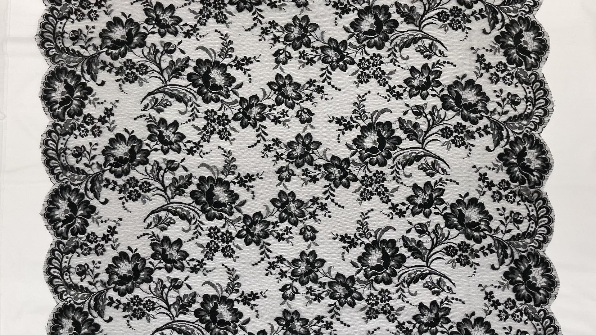 Made in France Chantilly Lace