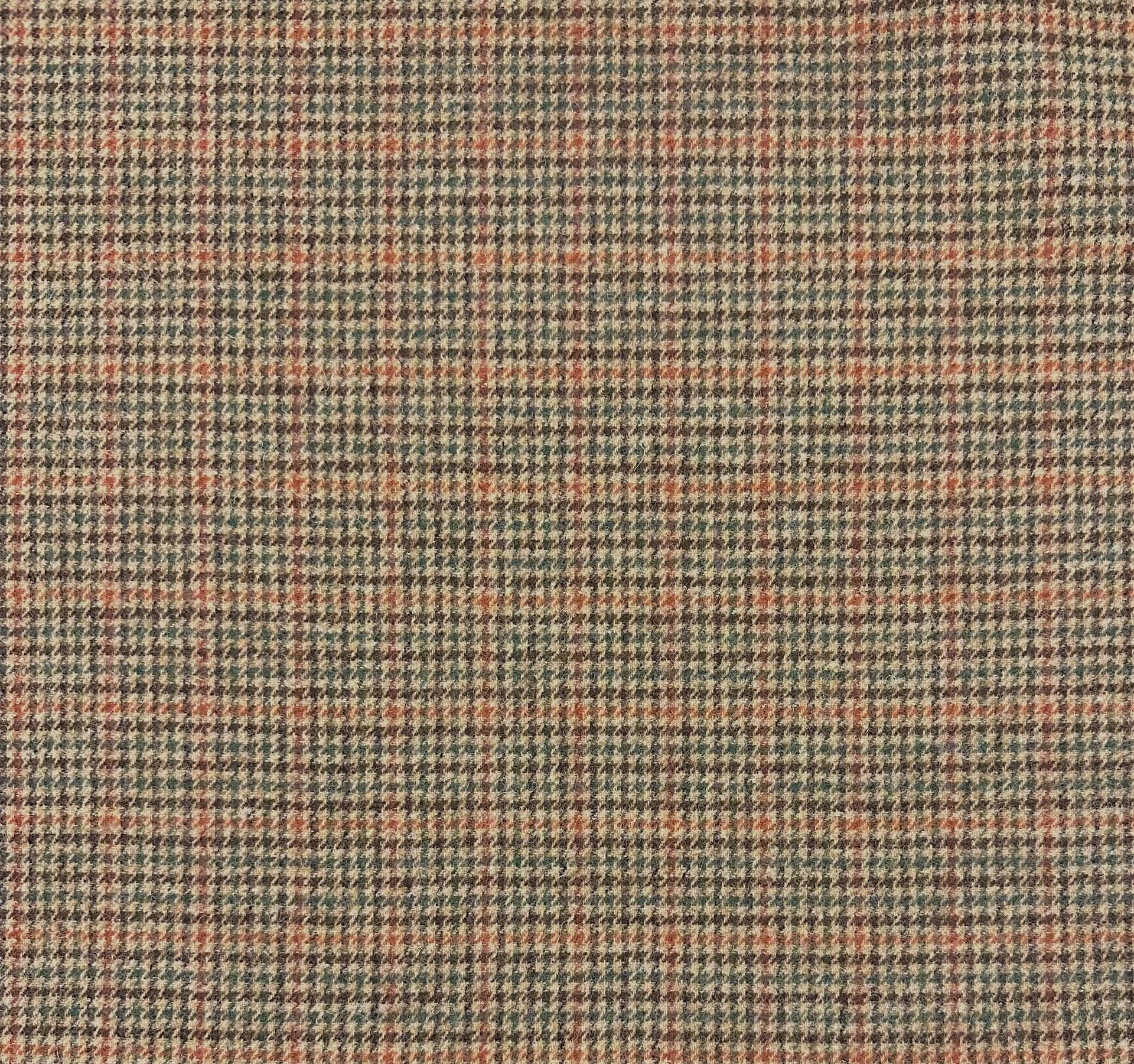 PATTERNED WOOL UPHOLSTERY
