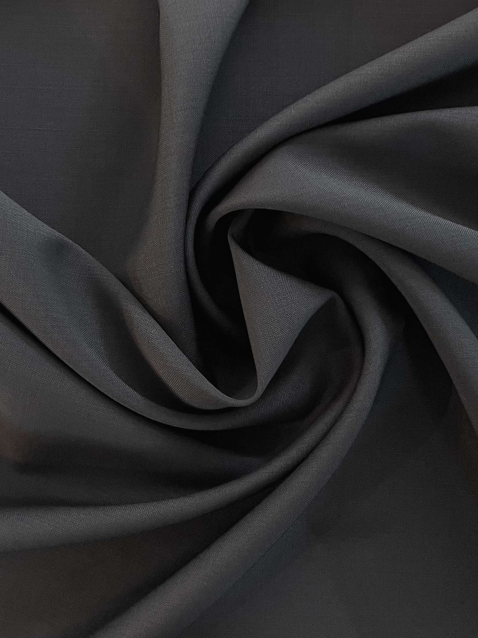 40% Wool 60% Kid Mohair in Black
