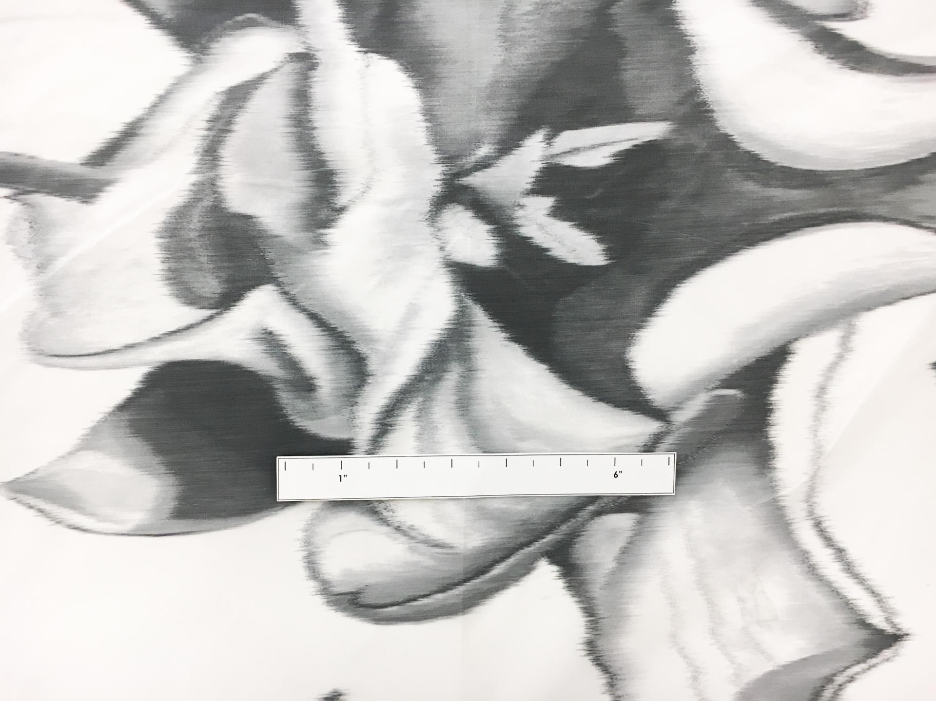 Tom Ford Warp Printed Silk Taffeta with Large Roses1