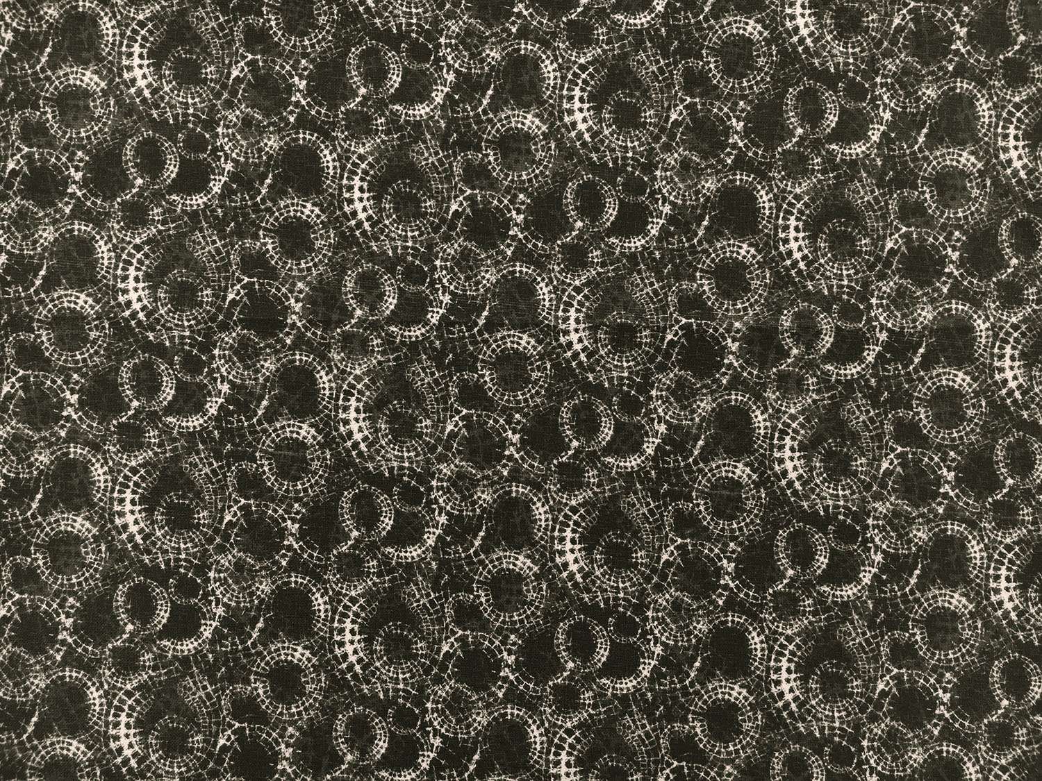 Cotton Broadcloth Print With Spiderwebs Motif0
