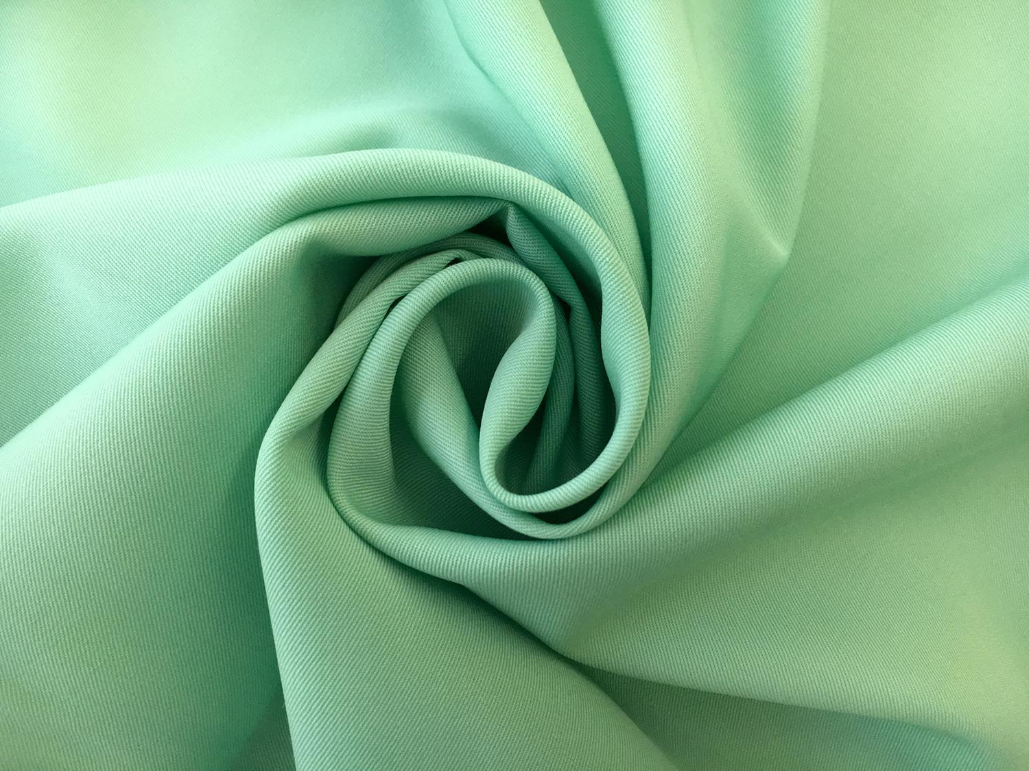 Merino Wool Super 130s in Mint1