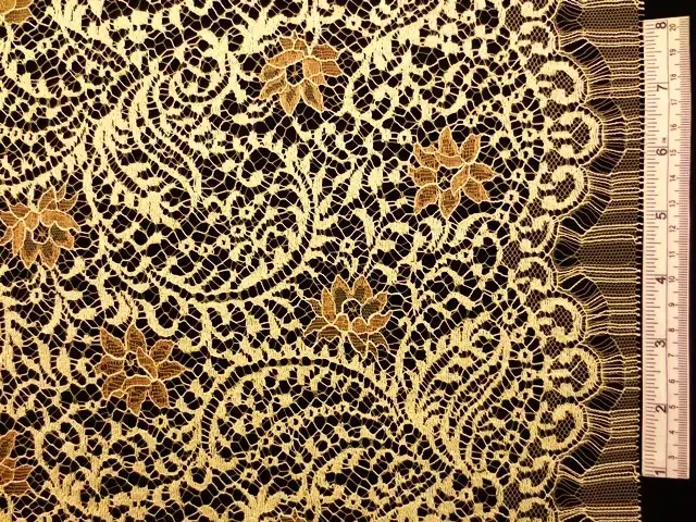 Chantilly Lace0