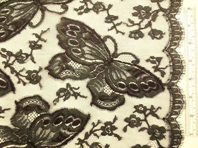 Chantilly Lace0