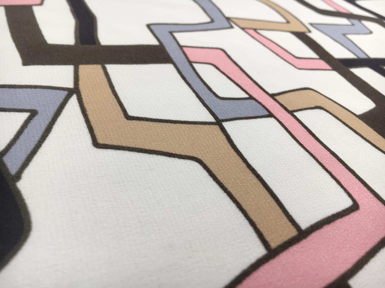 Printed Silk Crepe de Chine with Geometric Chains2