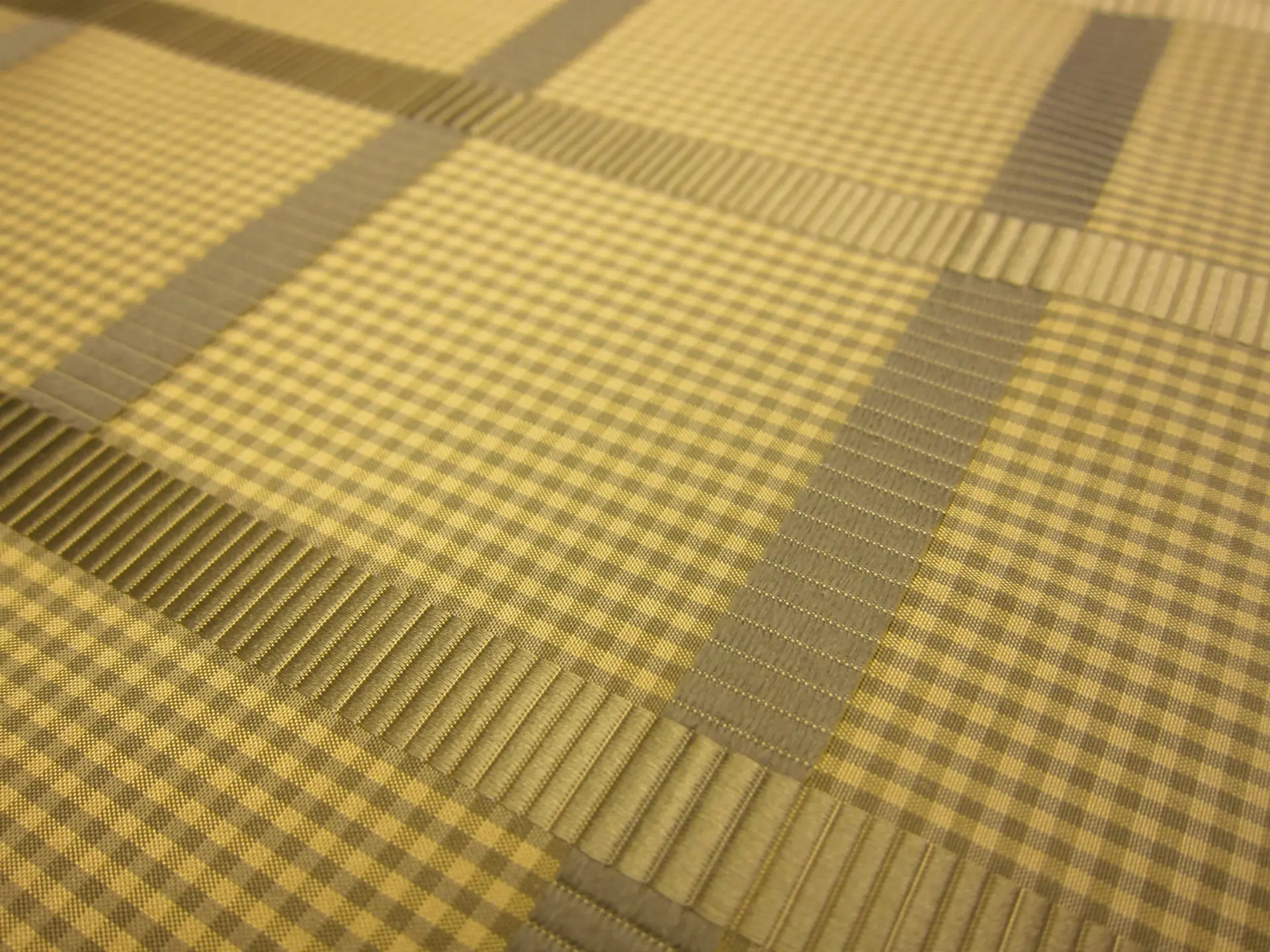 Silk Gingham Taffeta With Satin Stripe2
