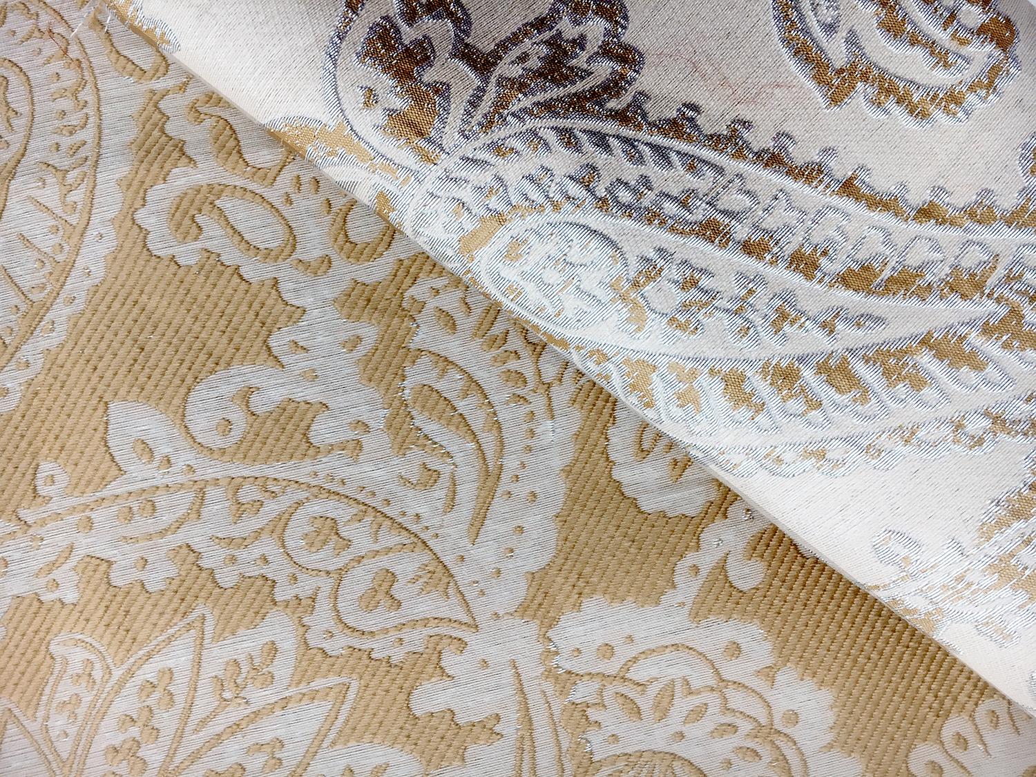 Extra Wide Doubleface Jacquard Large Paisley Pattern1