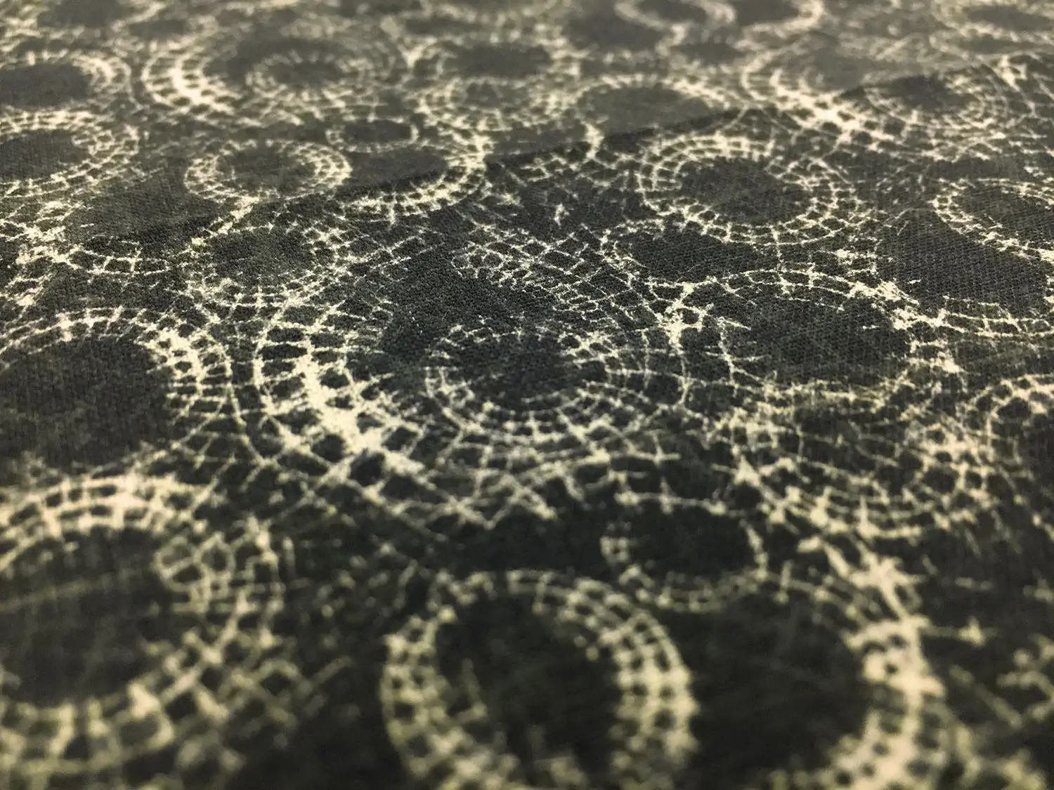 Cotton Broadcloth Print With Spiderwebs Motif2