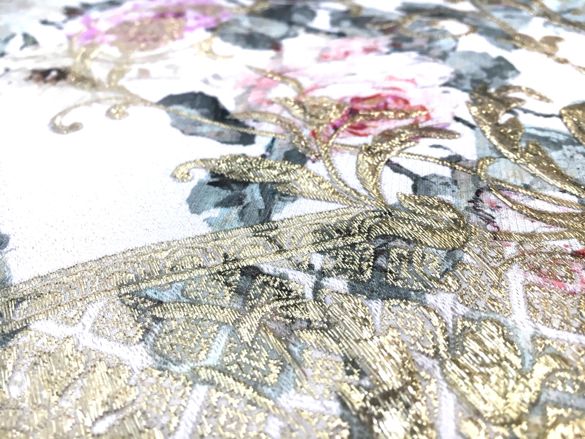 Twill with Roses and Gold Metallic Cloqué Jacquard 3