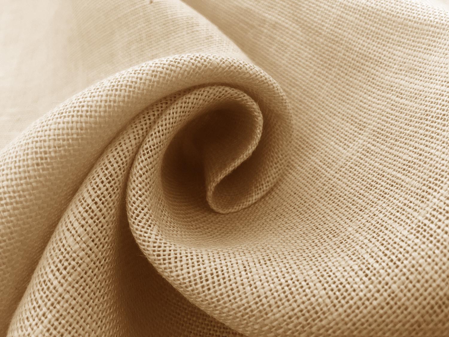 Light Weight Linen Burlap in Sahara Sand1