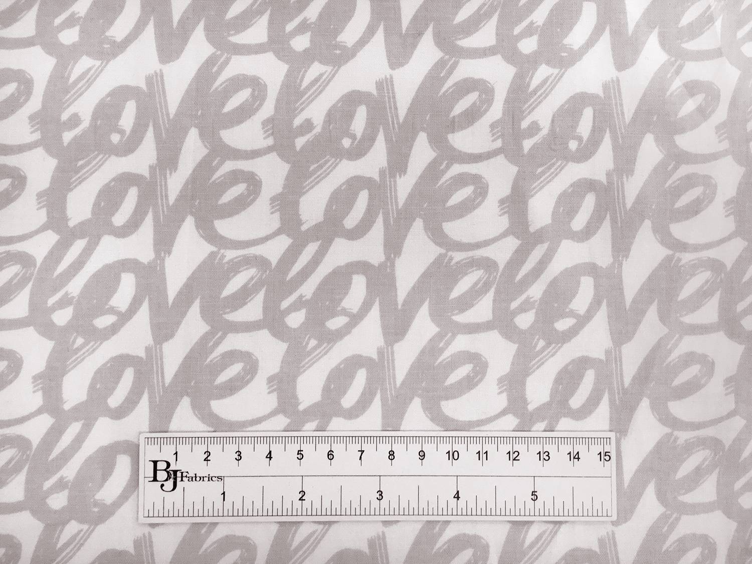 Cotton Broadcloth Love Print3