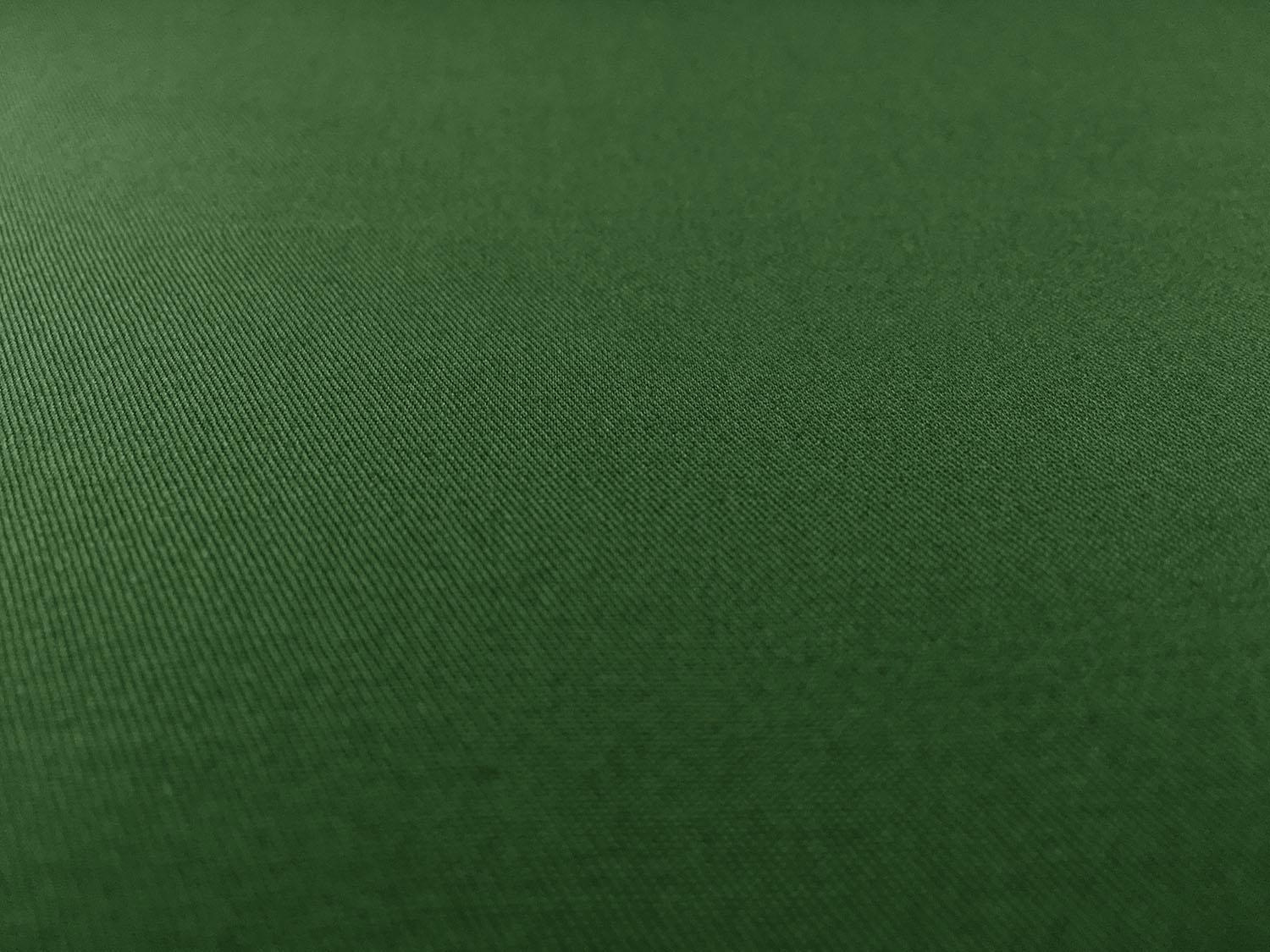 Combed Cotton Fineline Twill in Pesto0