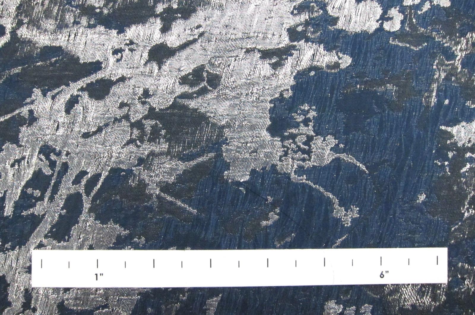 Metallic Silk Georgette Cloqué1