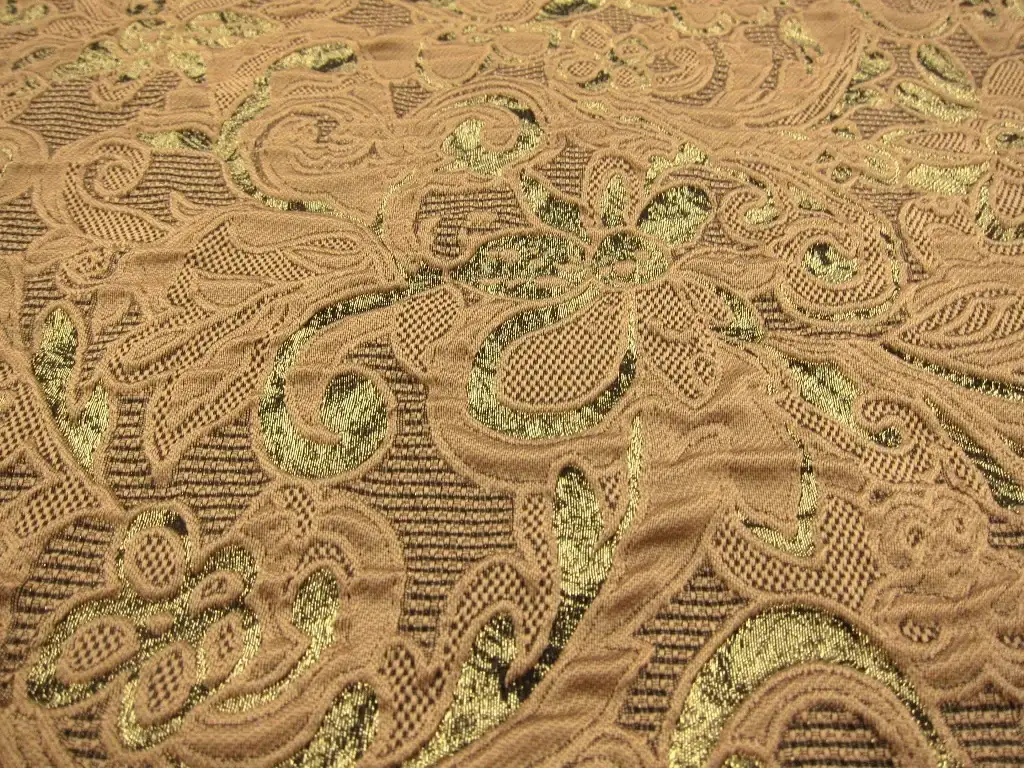 Metallic Cloque0