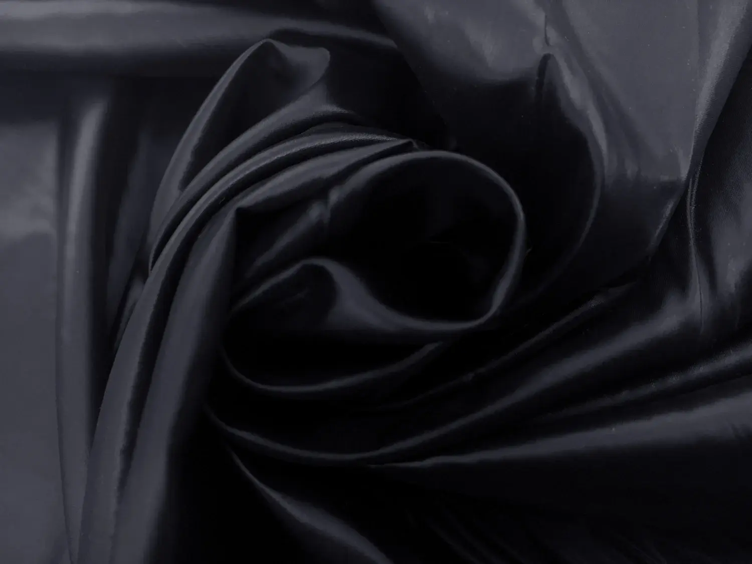 Japanese Nylon Ciré Rainwear in Navy0