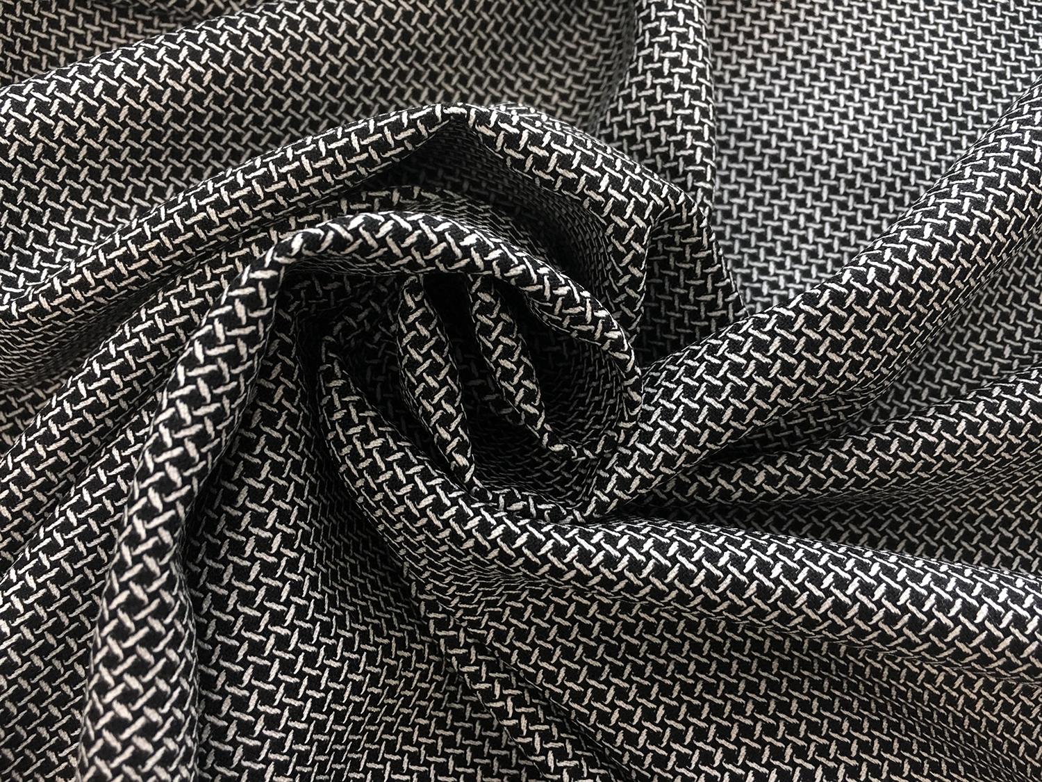 Italian Stretch Wool Novelty Suiting in Black and White1