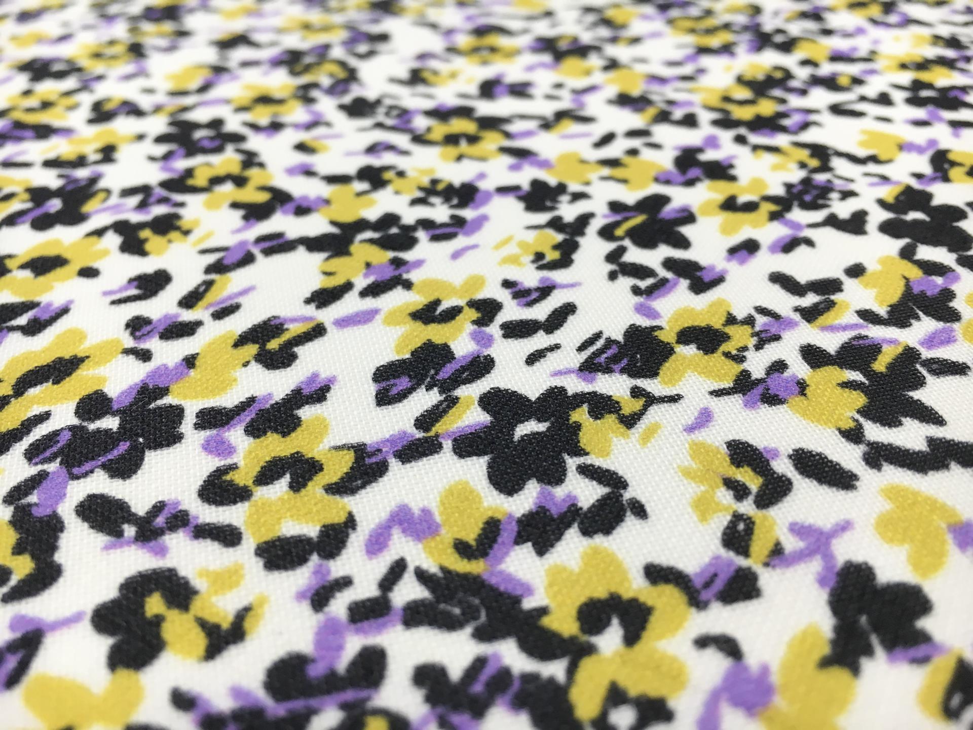 Printed Silk Gazar with Small Flowers2