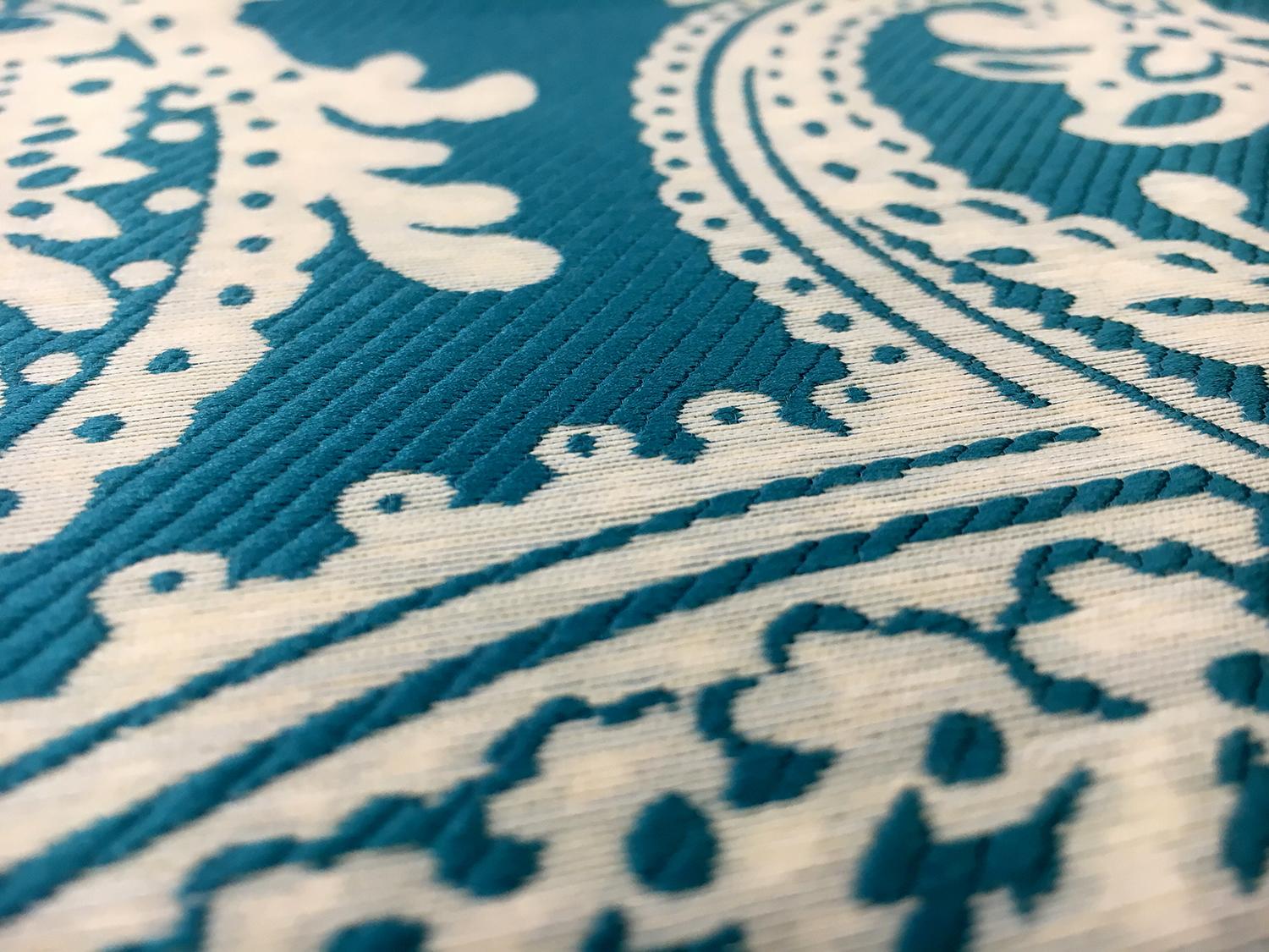 Extra Wide Doubleface Jacquard Large Paisley Pattern3