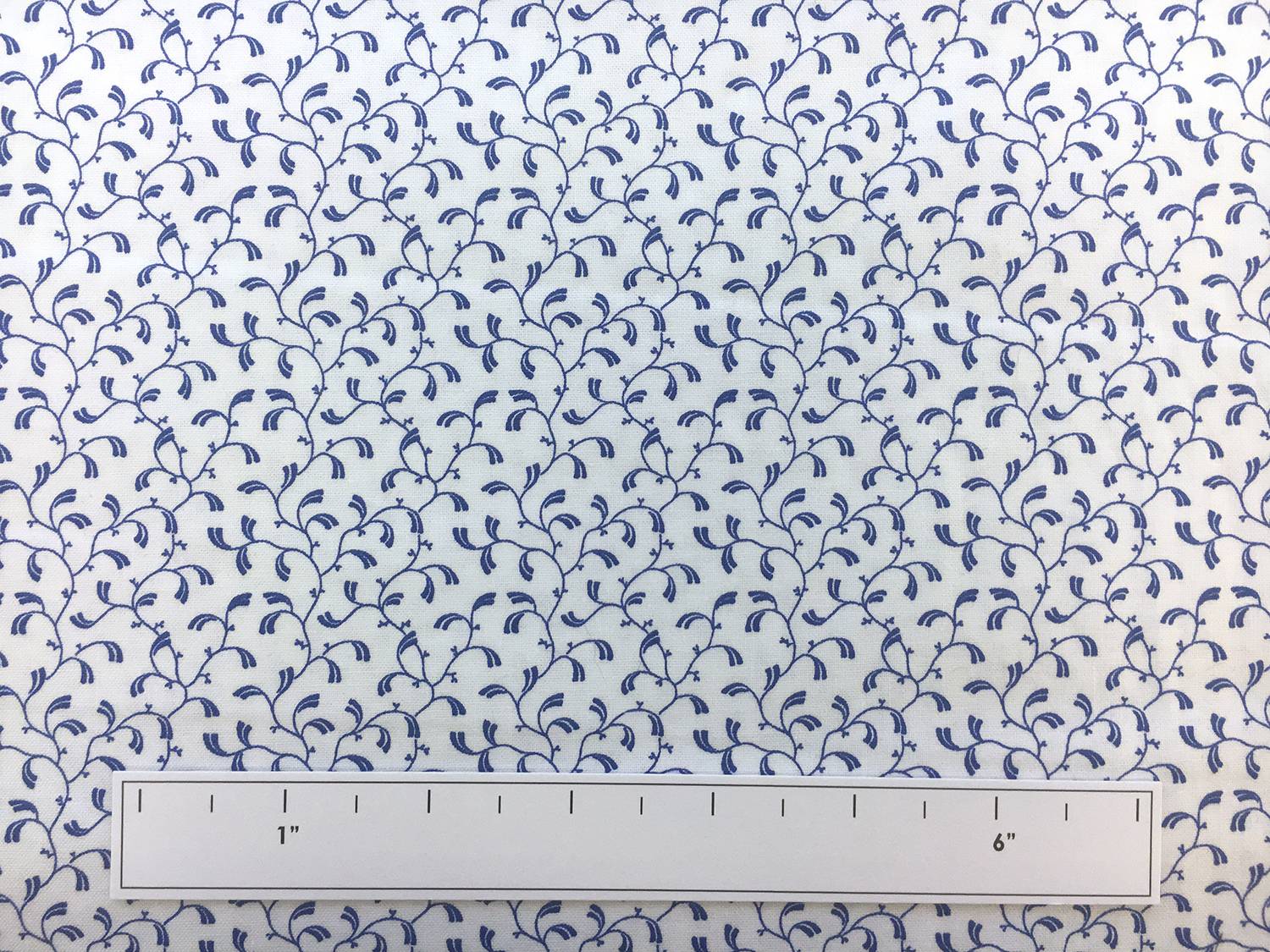 Cotton Broadcloth Decorative Vines Print3