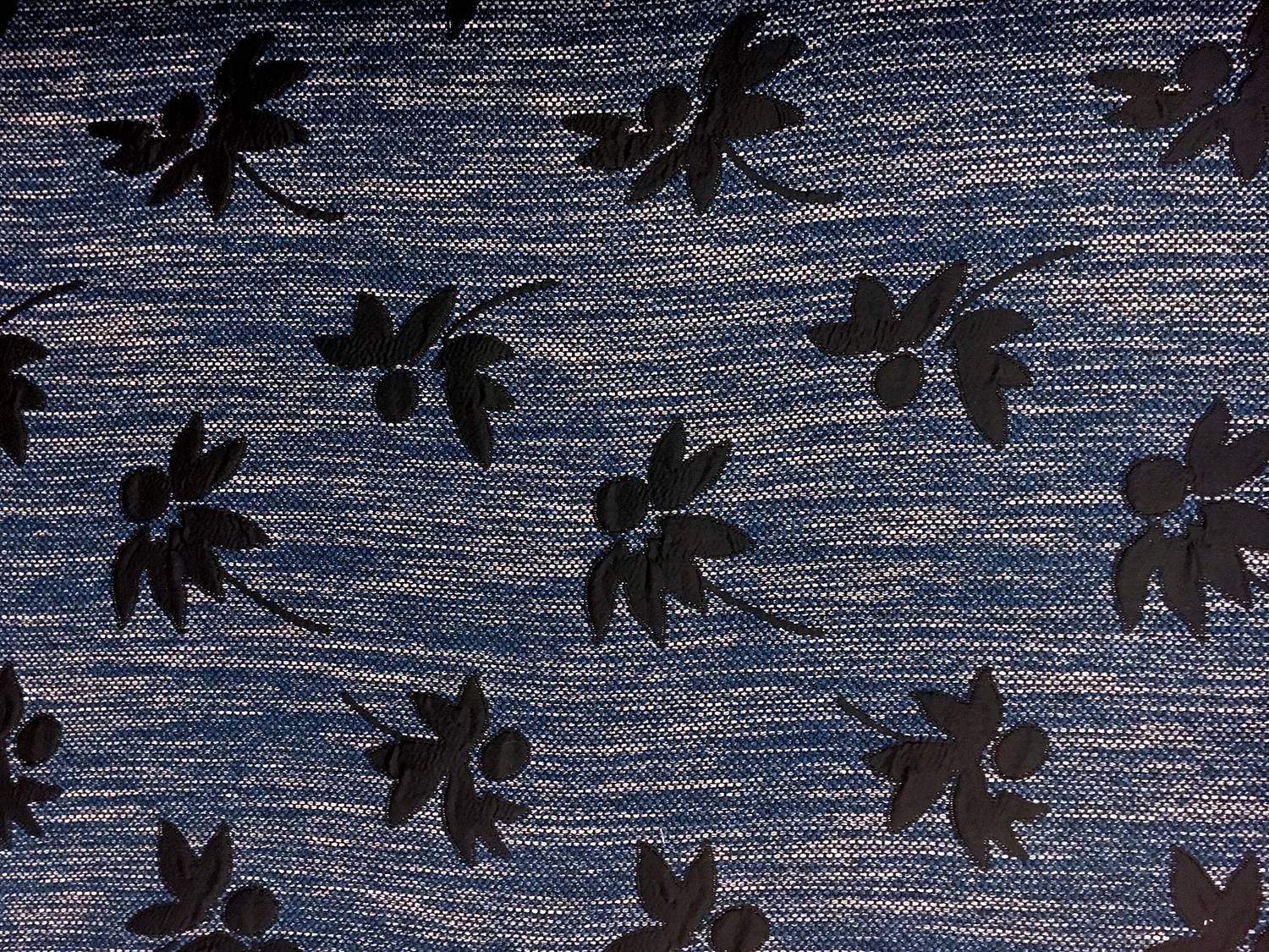 Cotton Blend Tweed Brocade with Large Flowers0