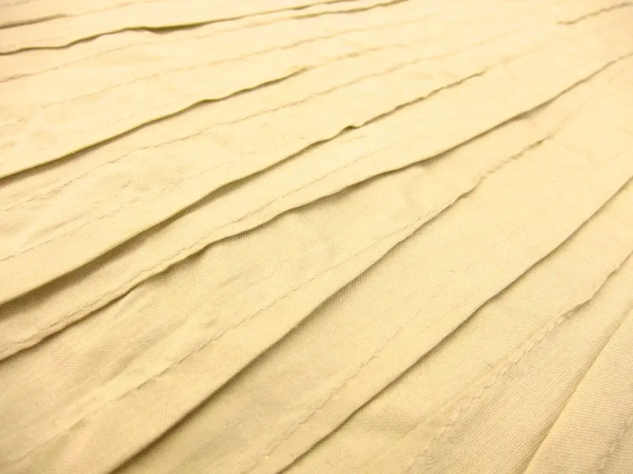 Tucked Silk Shantung2