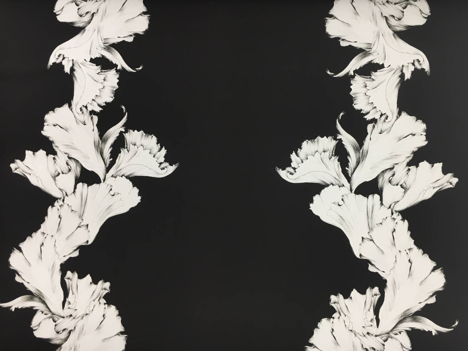 Silk and Polyester Blend Satin with Large Rows of Floral Motifs0