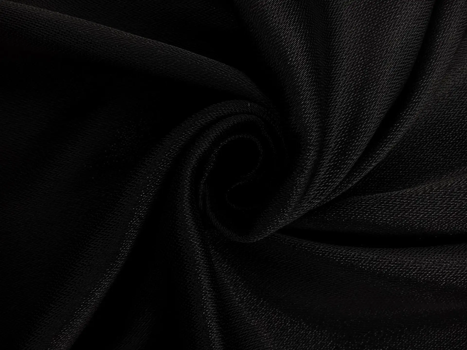 Italian Heavy Lamé in Black0