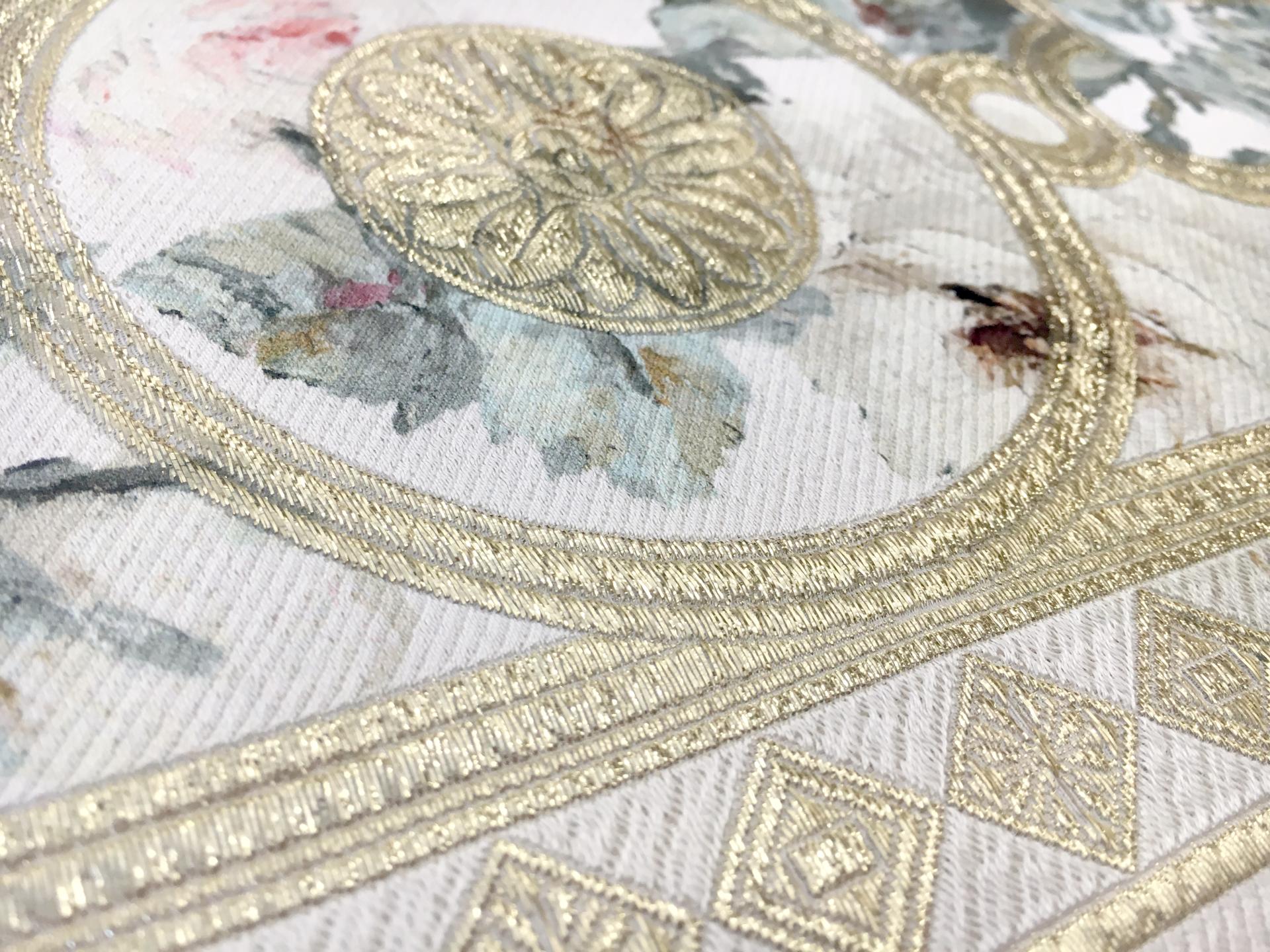 Twill with Roses and Gold Metallic Cloqué Jacquard 2
