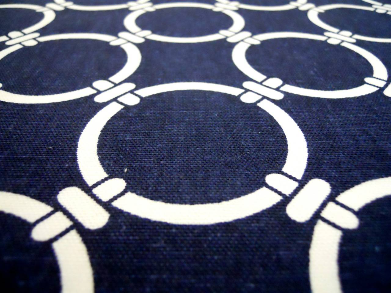 Cotton Canvas Chain Links Print2
